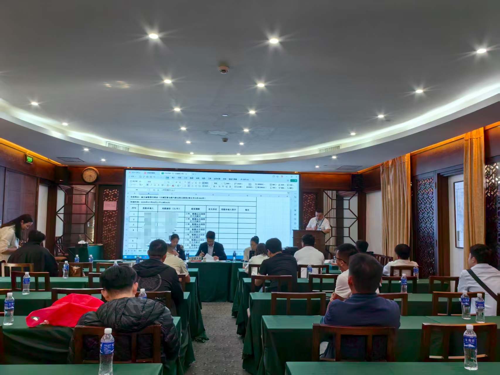 陽光招租！麗江古城8處公房公開競標，公證處全程監(jiān)督杜絕暗箱操作